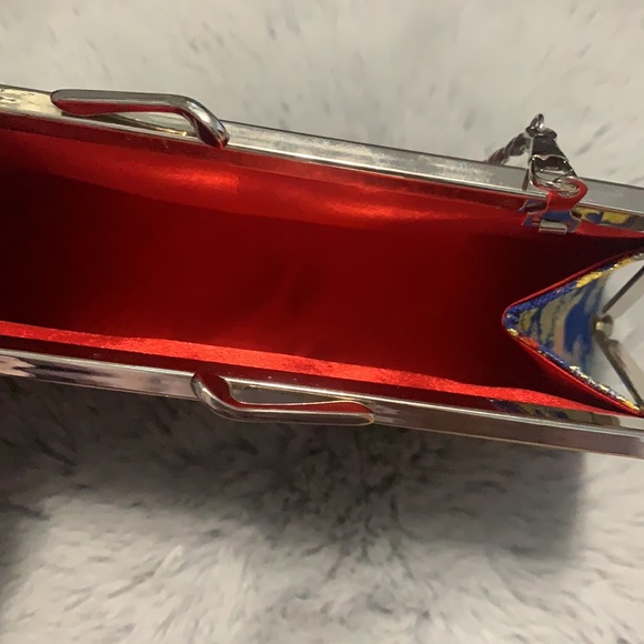 Asian Clutch - Picture 3 of 3